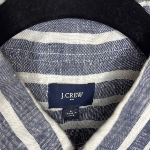 J.Crew M SIZE Men's Striped grey and White Shirt
💯% Linen - Picture 2 of 9